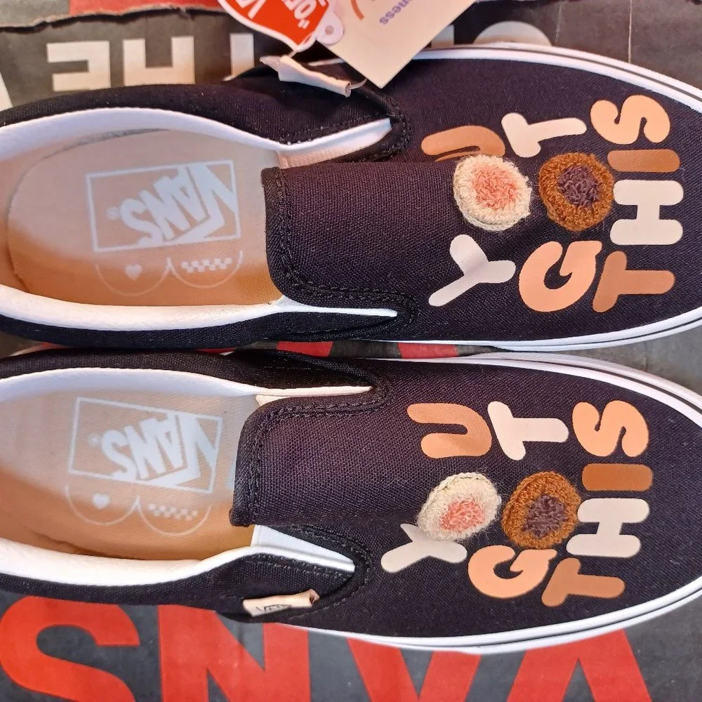 Vans Men's 3.5/Women's 5 Classic Slip-On Breast Cancer Awareness